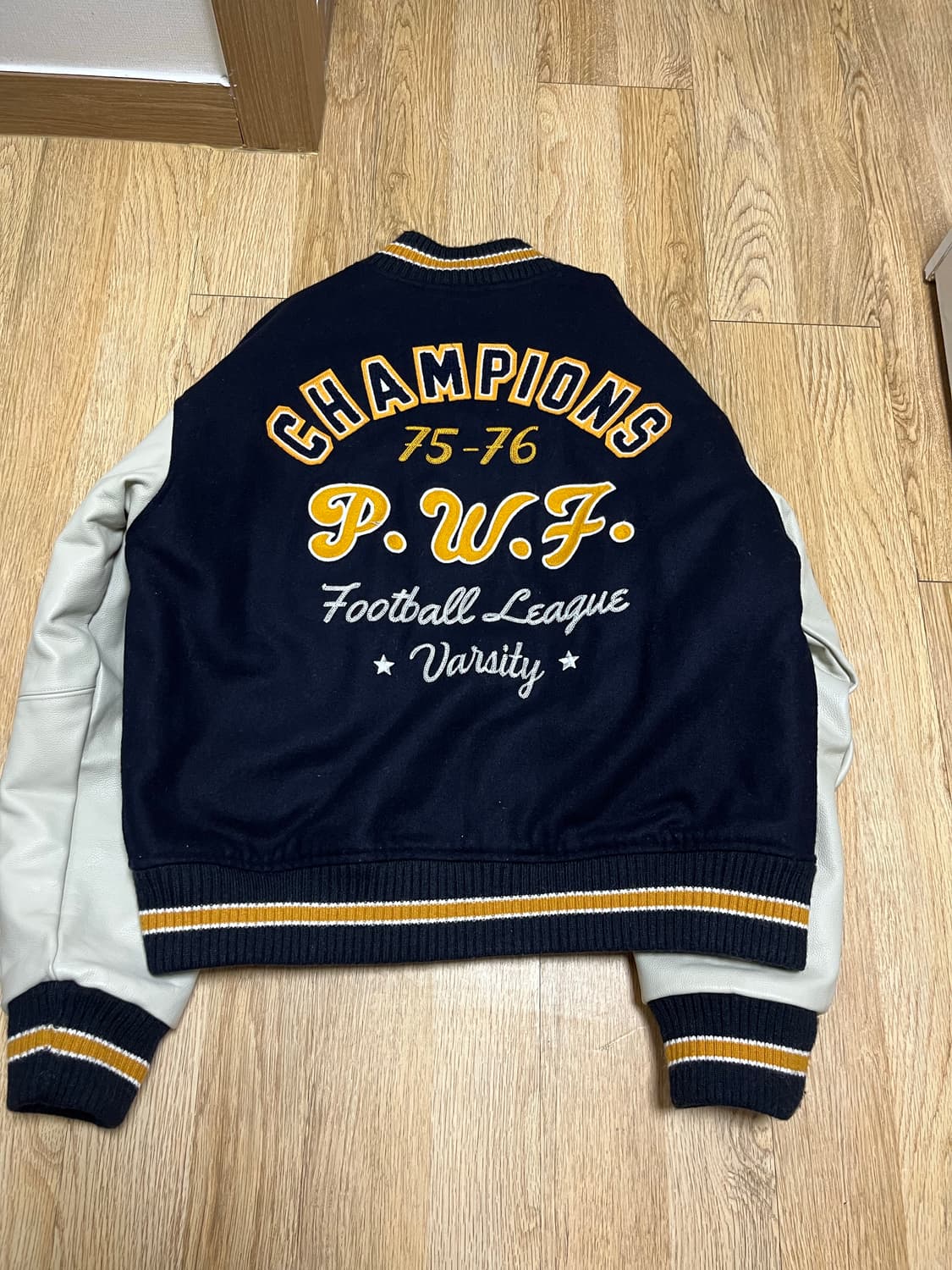 아웃스탠딩 바시티 자켓 상품이미지5