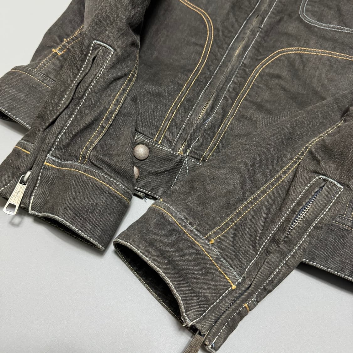 디젤(DIESEL) 블랙컬러 워시드 데님 빈티지 쇼트 라이더스 자켓 상품이미지5