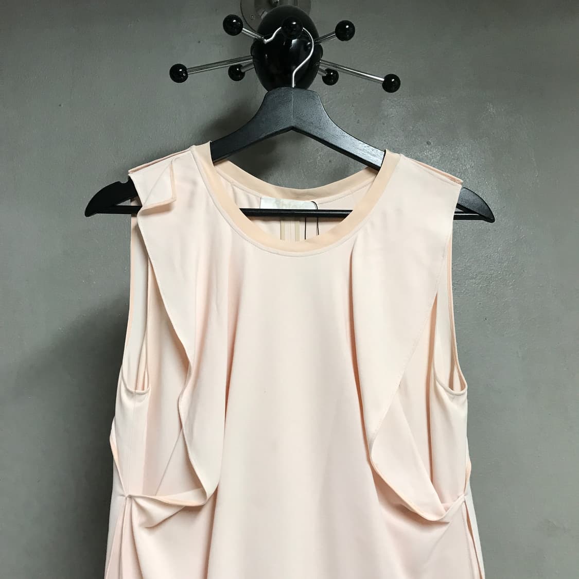 끌로에 슬리브리스 블라우스 핑크 75(W) 상품이미지2