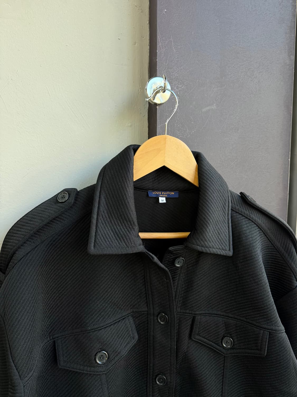 M/ 루이비통 유니폼 22AW 엠보 견장 자켓 상품이미지3