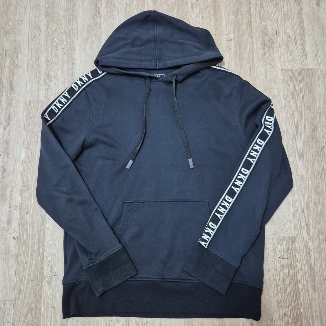 DKNY 도나카란 뉴욕 사이드라인 후드티 상품이미지1