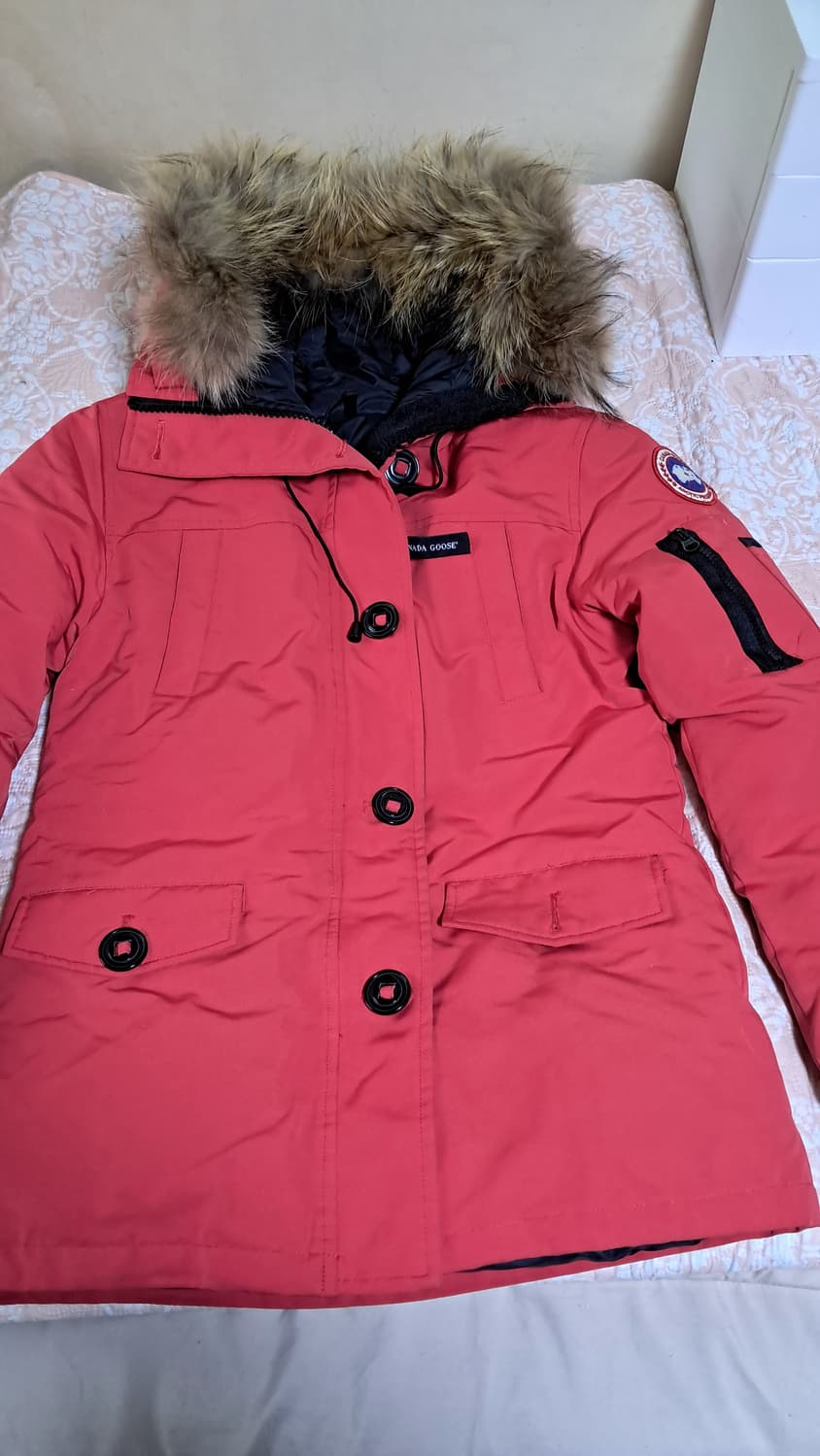 카나다구스 몬테벨로 레드여성패딩s 상품이미지1