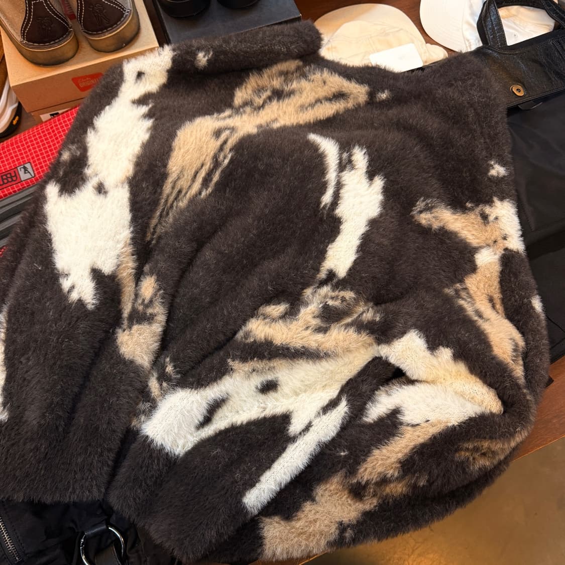 아비렉스 나일론 오버사이즈 샤기 가디건 상품이미지3