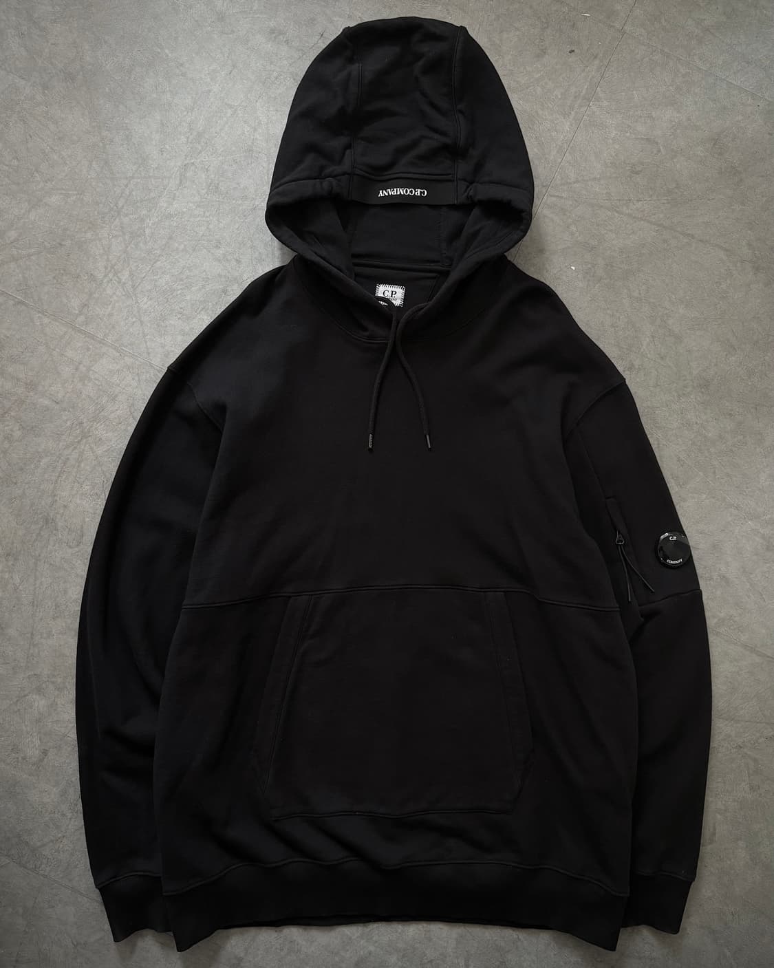 C.P company CP 씨피컴퍼니 다이애그널 렌즈 와펜 오버 후드티 상품이미지1