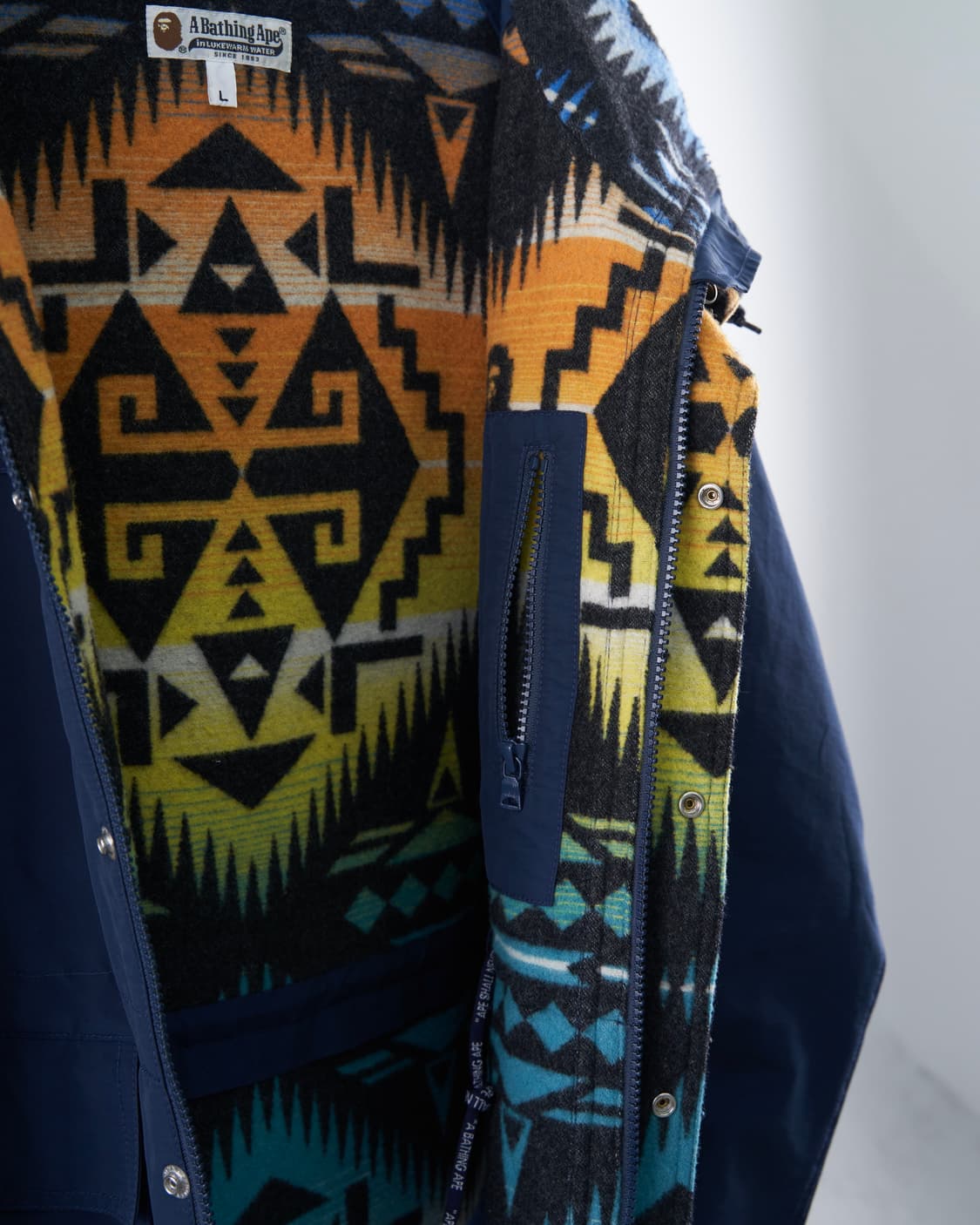 Bape 네이티드 패턴 마운틴 파카 블루종 상품이미지4