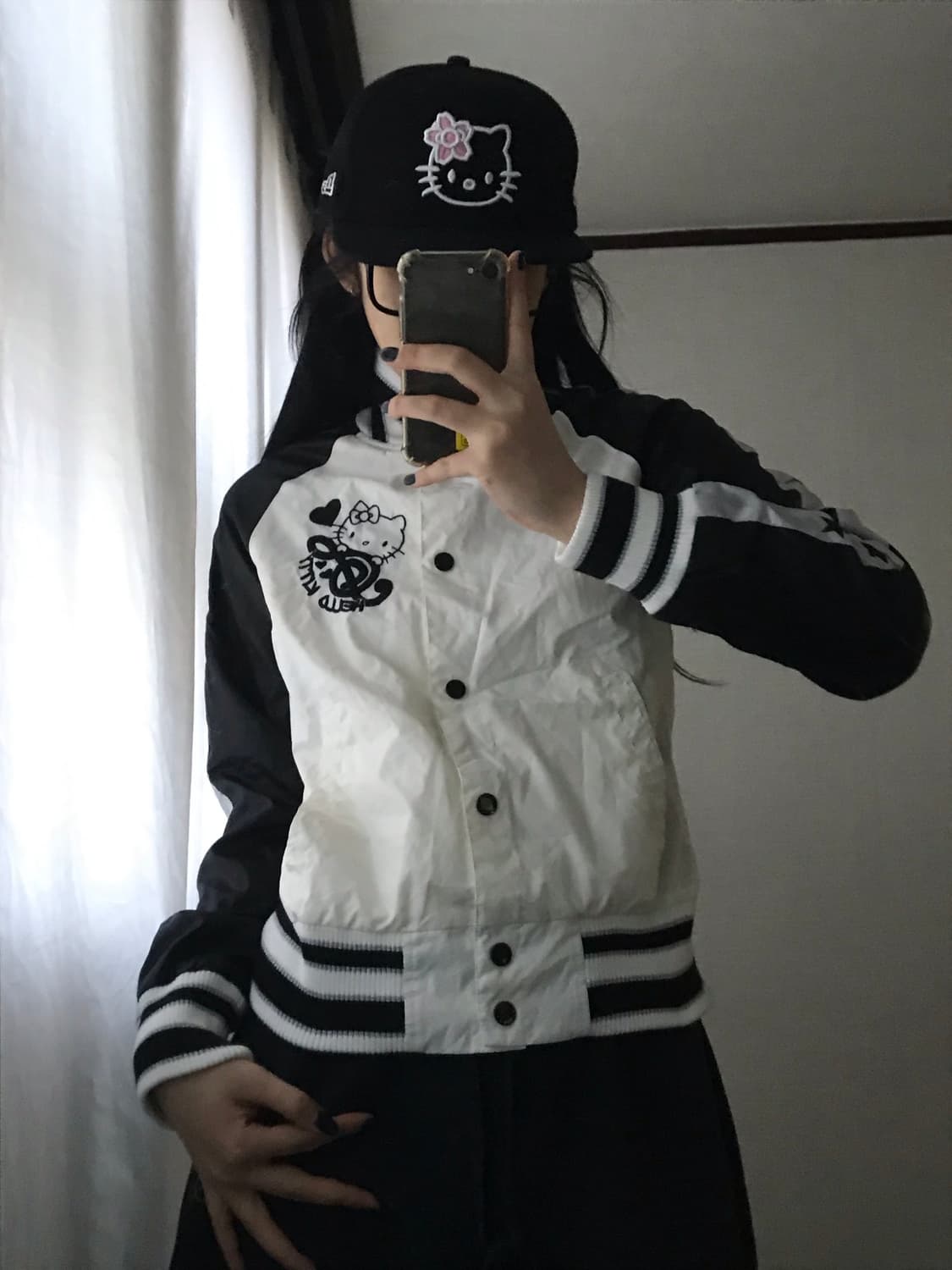 헬로키티 바시티자켓 상품이미지3