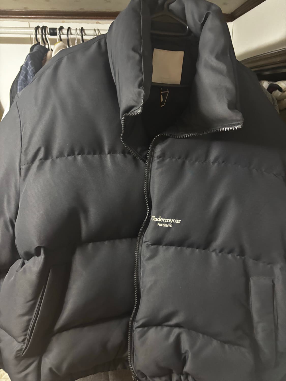 언더마이카 무 1.5 안티 크롭 패딩 상품이미지1