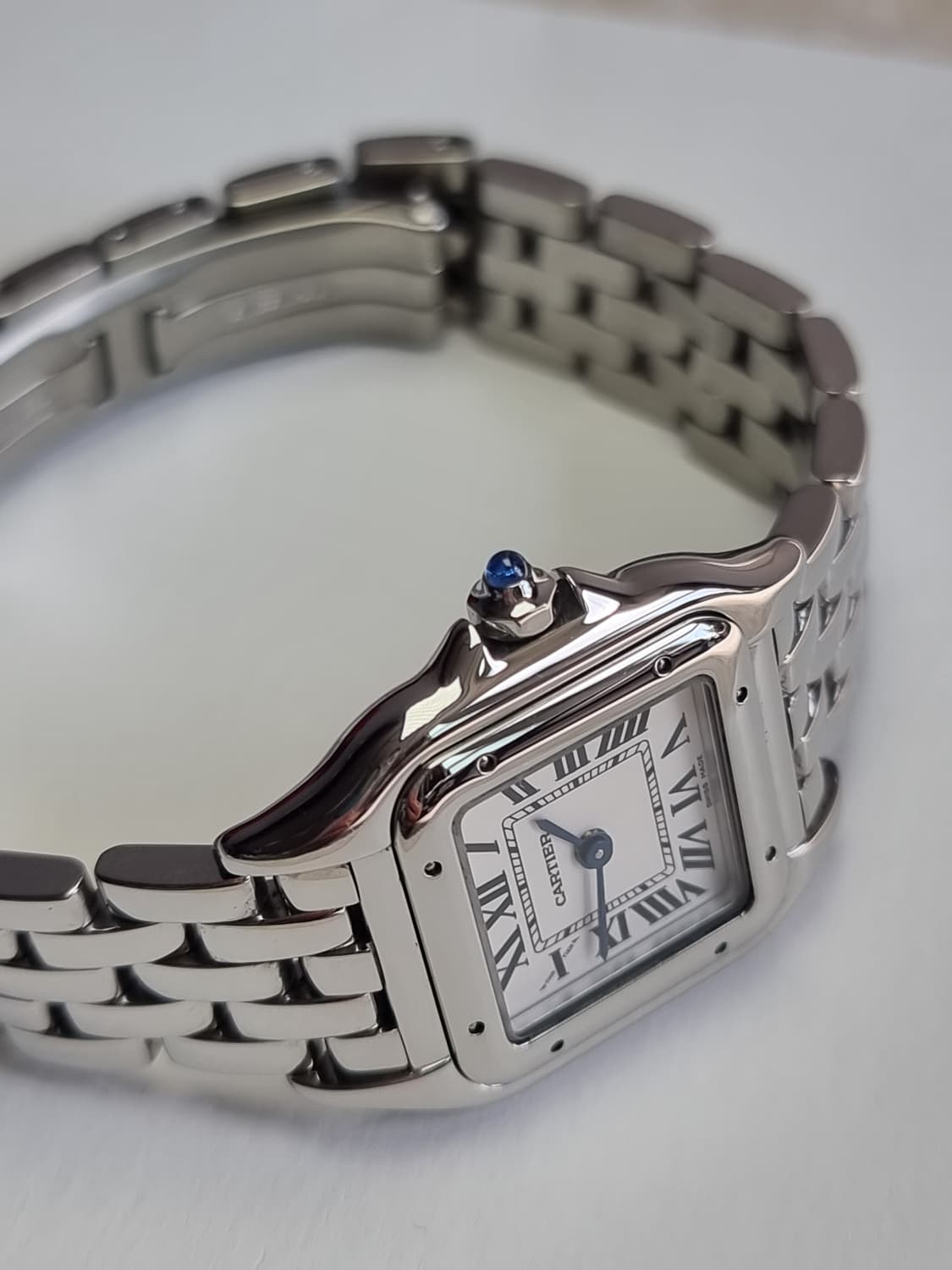 [까르띠에 풀세트] 신형 팬더 스몰 S 스틸 쿼츠 여성시계 18년 상품이미지5