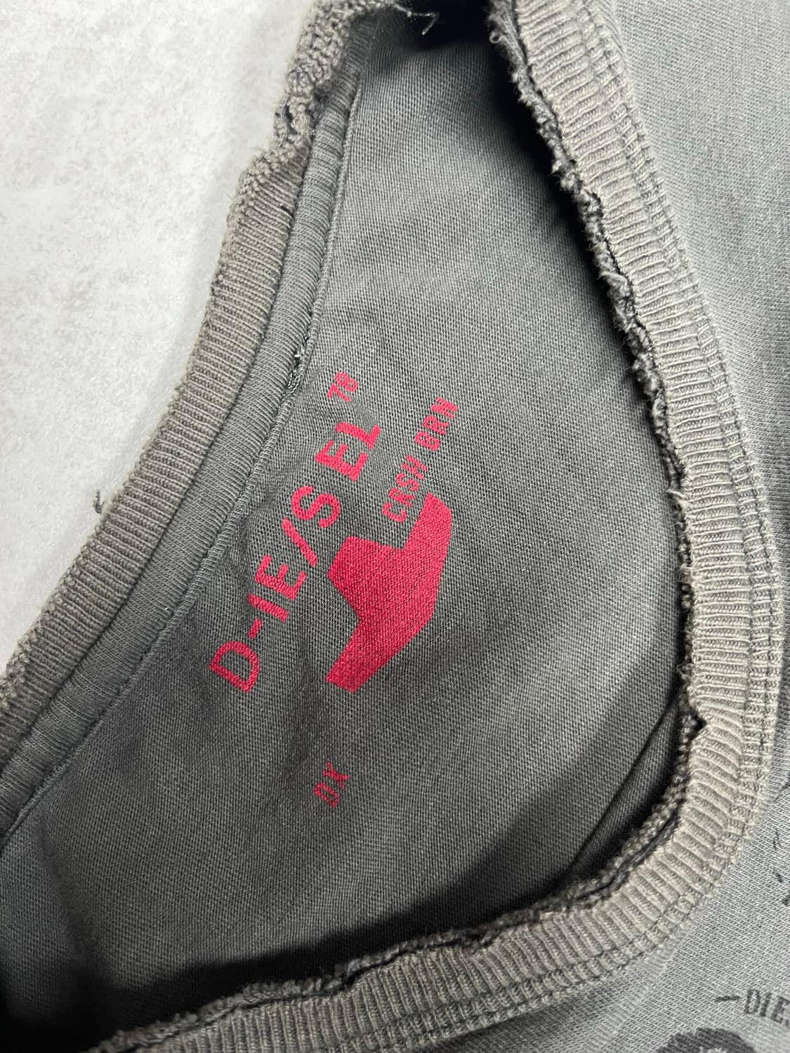 디젤 빈티지 프린팅 티셔츠 s 상품이미지3