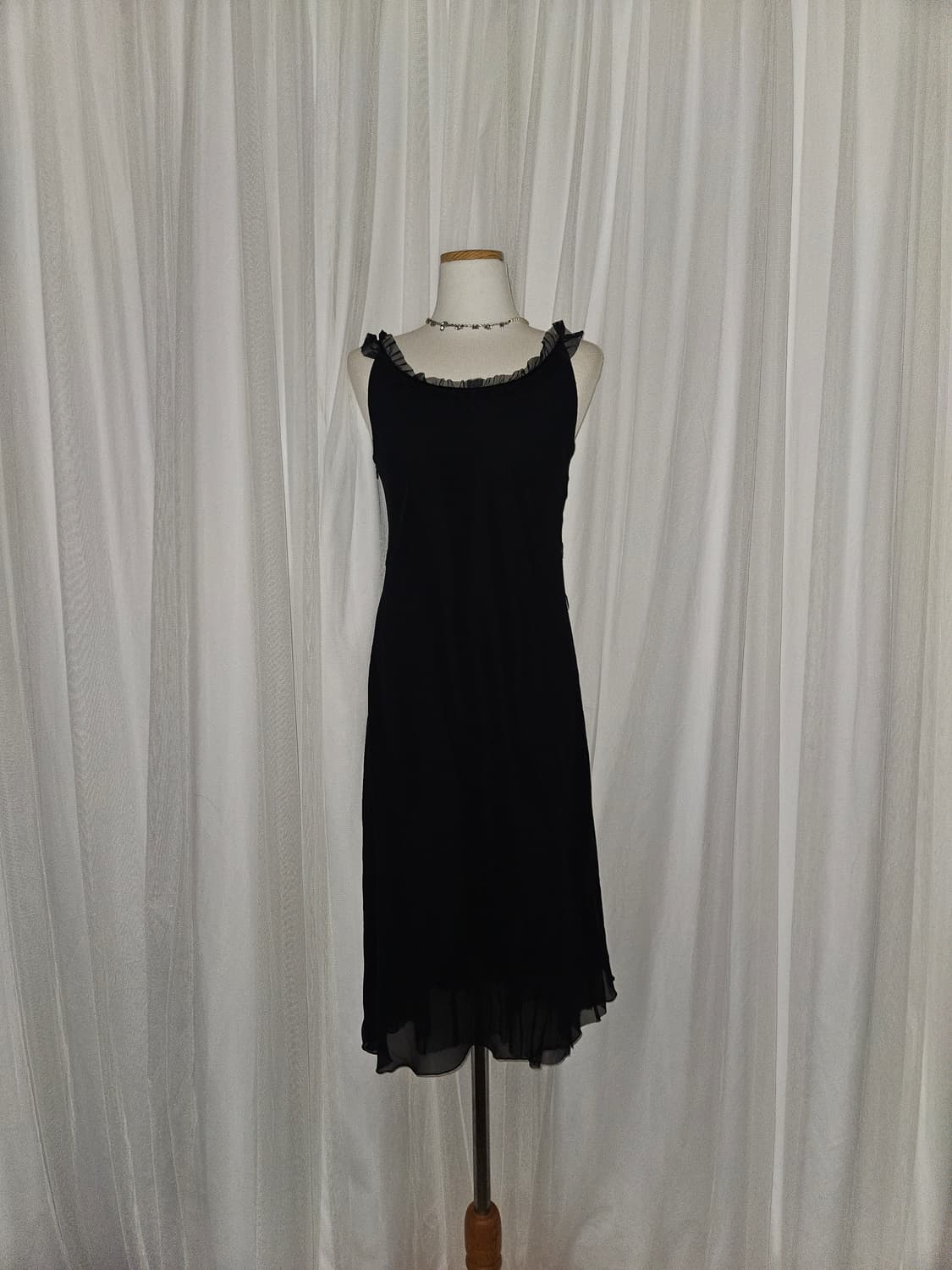 airy shower 블랙 히메 쉬폰 슬리브리스 드레스 상품이미지2