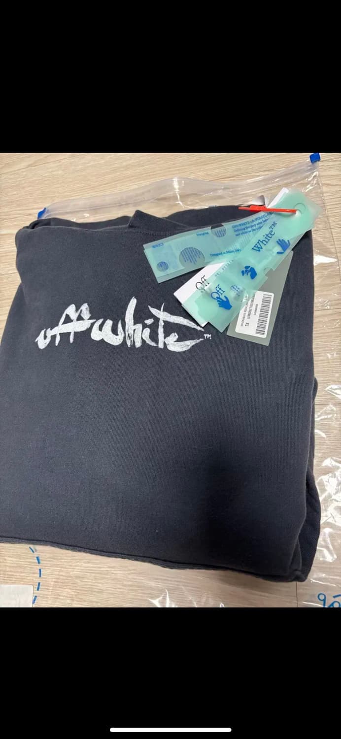 [새상품] 정품 풀구성 오프화이트 페인트 애로우 후드티 상품이미지3