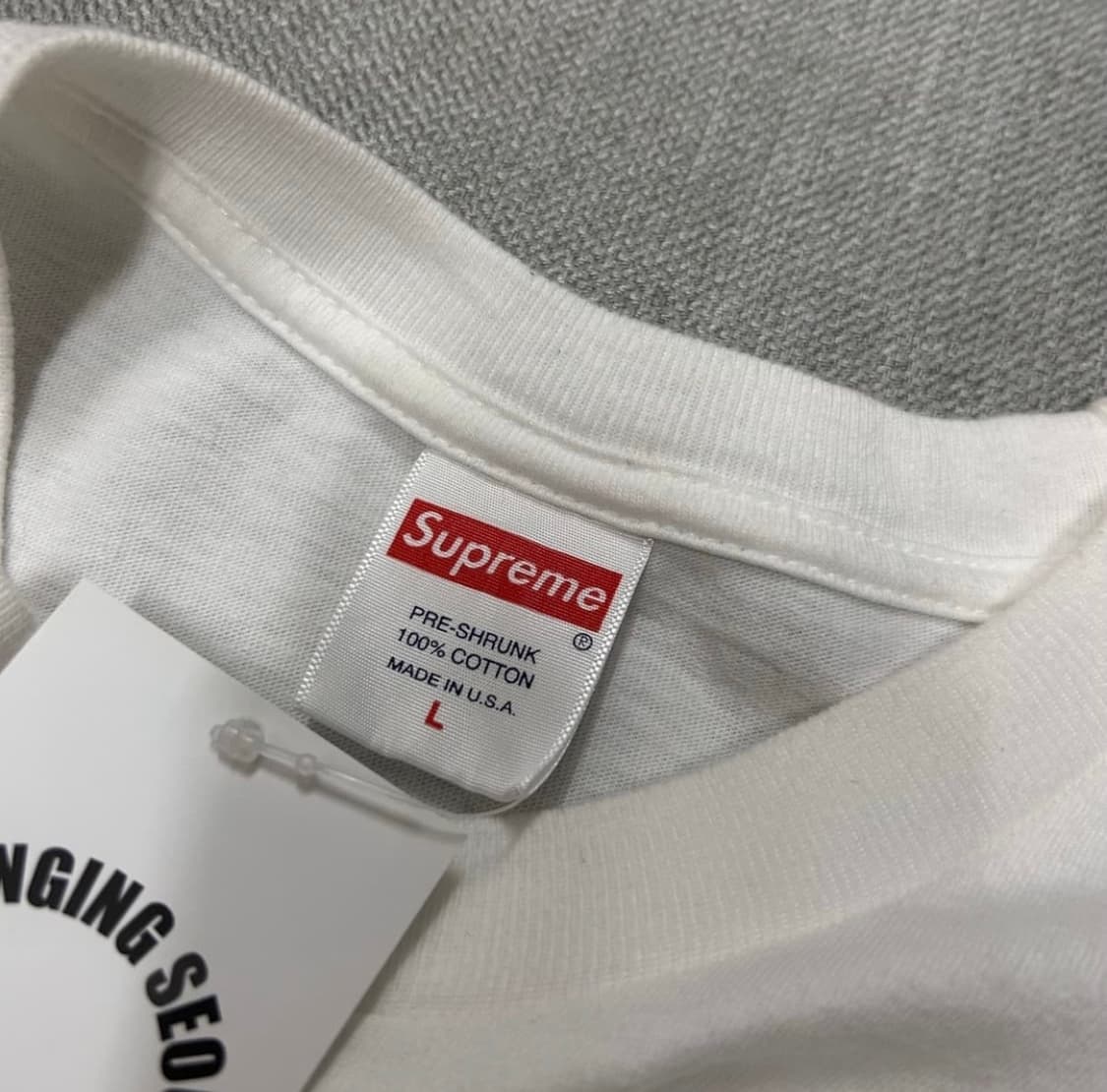 Supreme 슈프림 Kiss 반팔티셔츠 상품이미지3