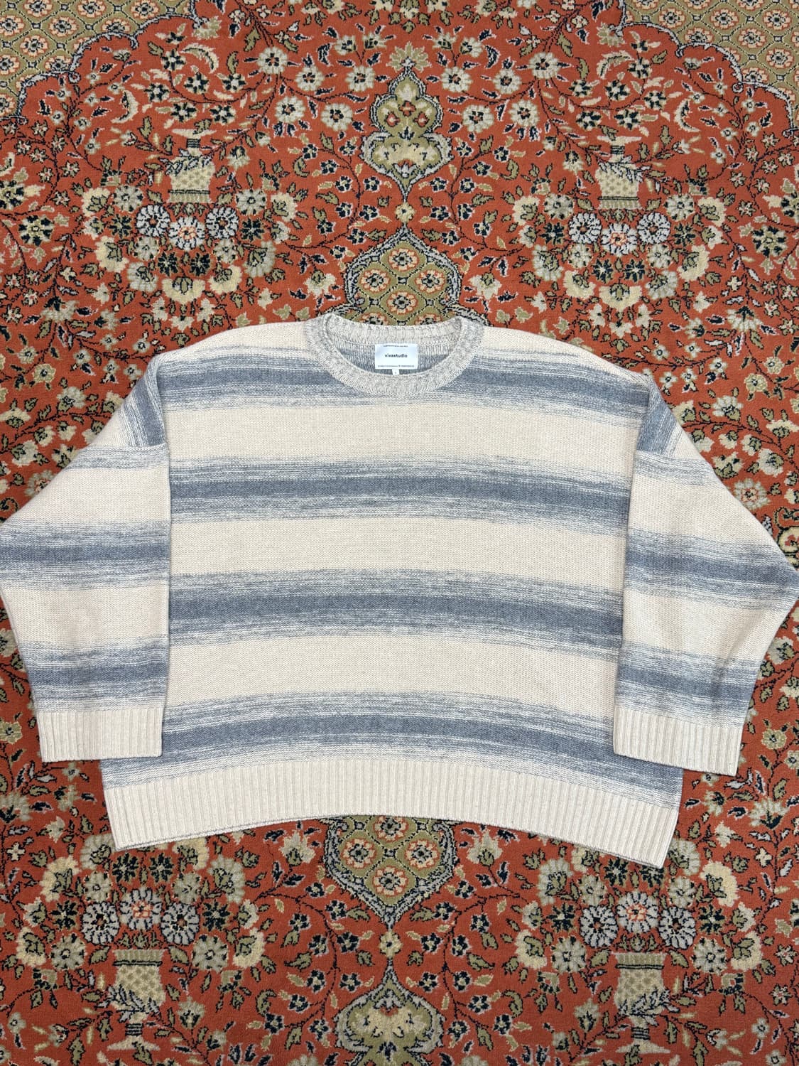 비바스튜디오 베이지 그레이 오버핏 니트 L 상품이미지1