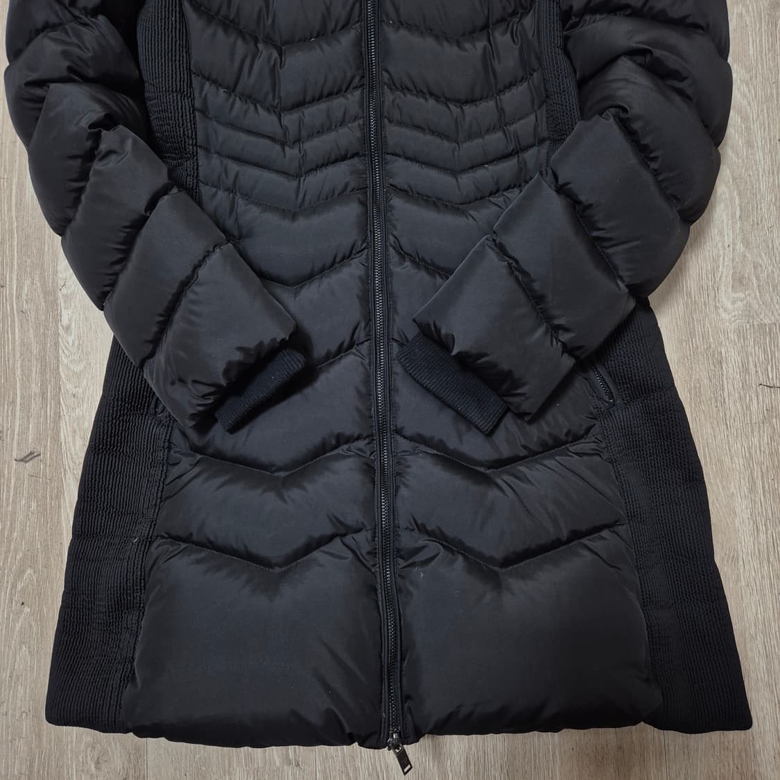 게스 여성 프리미엄 덕다운 후드 롱패딩 점퍼 S(90) 상품이미지3