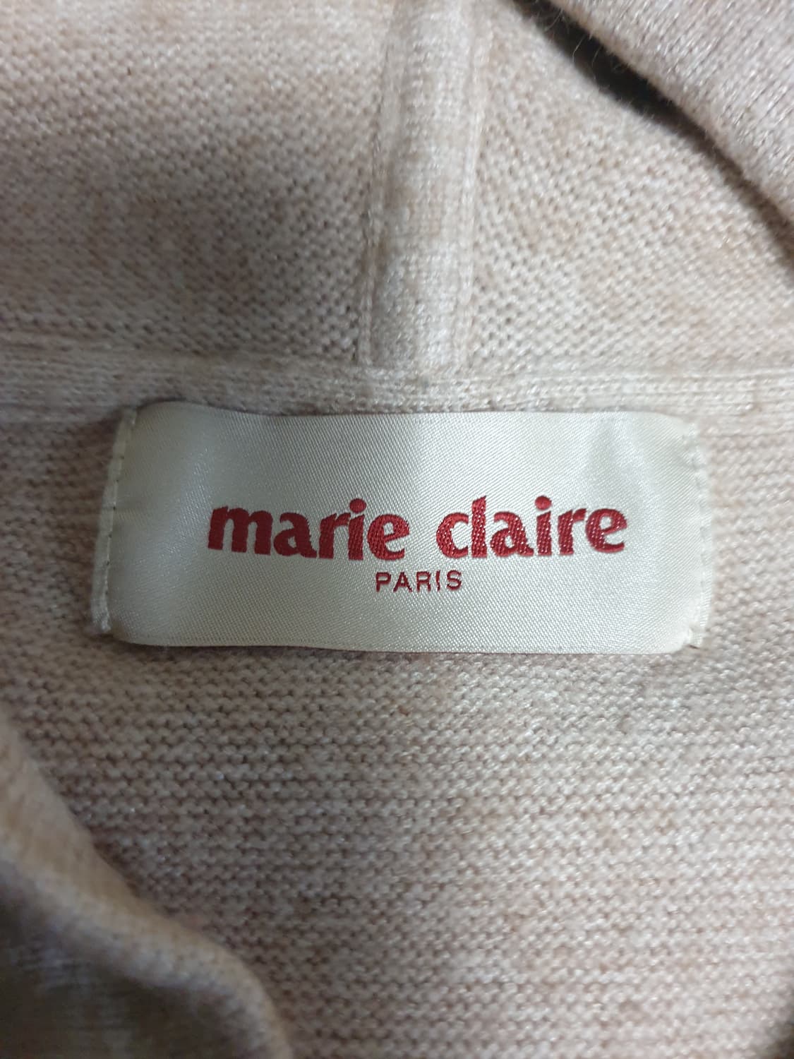 마리끌레르 다운 패딩배색 니트 후드집업 베이지 (S) 상품이미지2