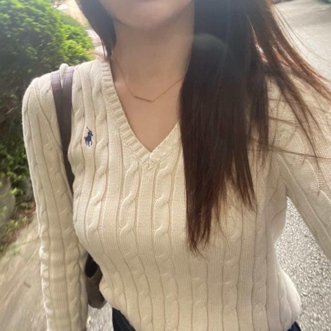 폴로 브이넥 니트 상품이미지3