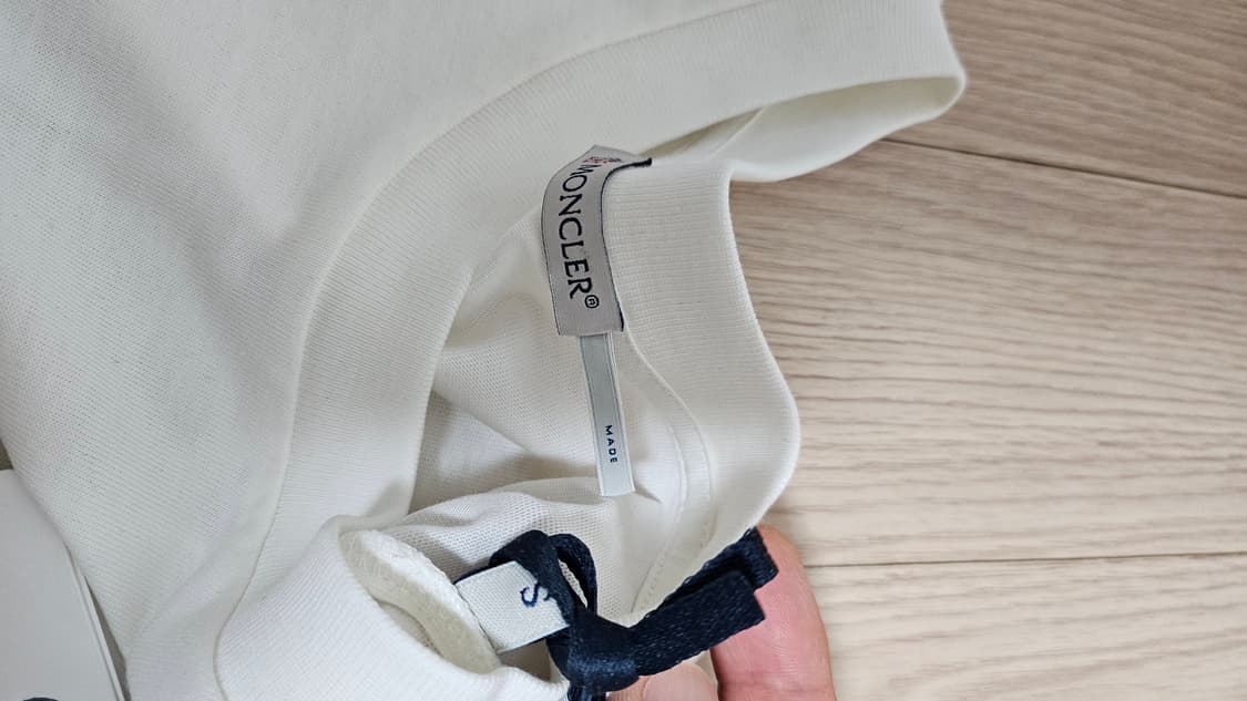 [N] 몽클레어 정품 반팔 티셔츠 S-M 상품이미지5