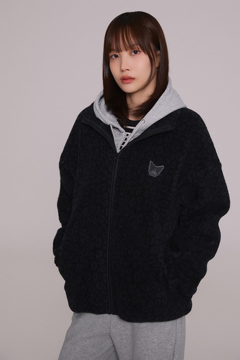 스파오 산리오 쿠로미 덤블 플리스 후리스 블랙 BLACK 상품이미지1