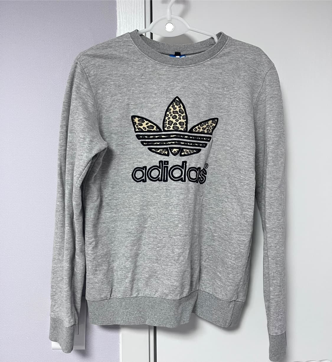 아디다스 호피 맨투맨 상품이미지1