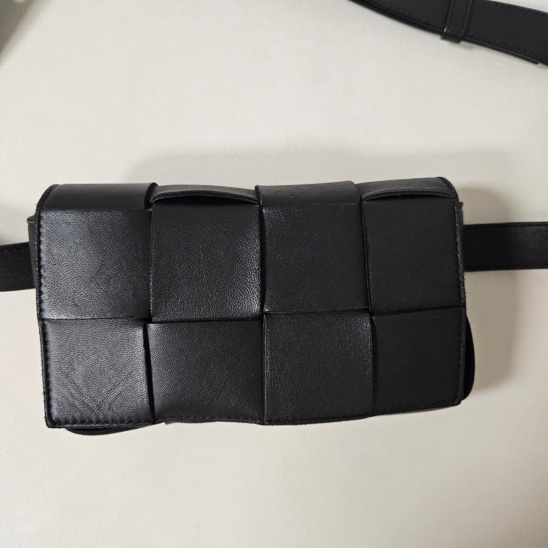 보테가베네타 카세트 벨트백 상품이미지5
