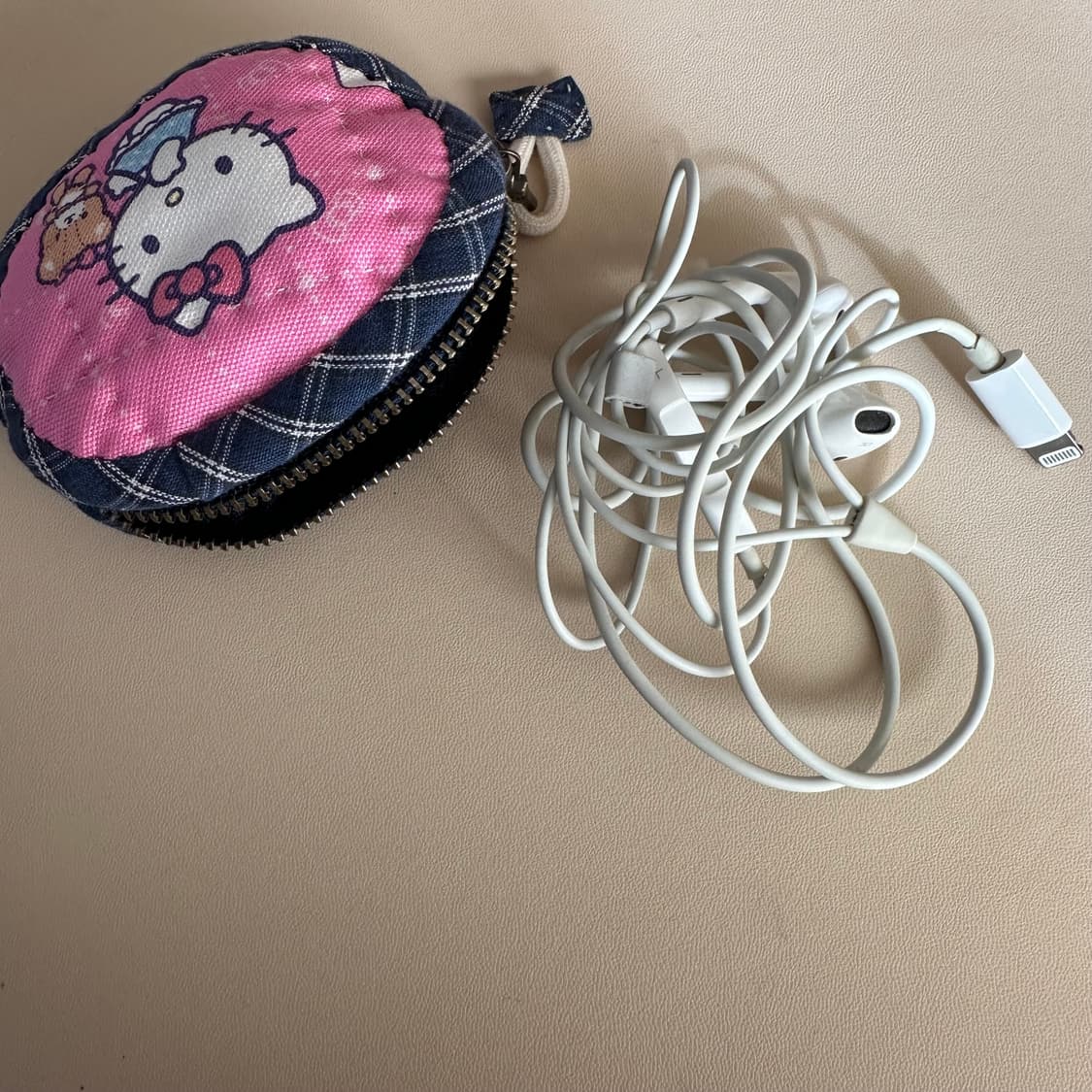 헬로 키티 에어팟 파우치 / 동전지갑 / 키링 상품이미지6