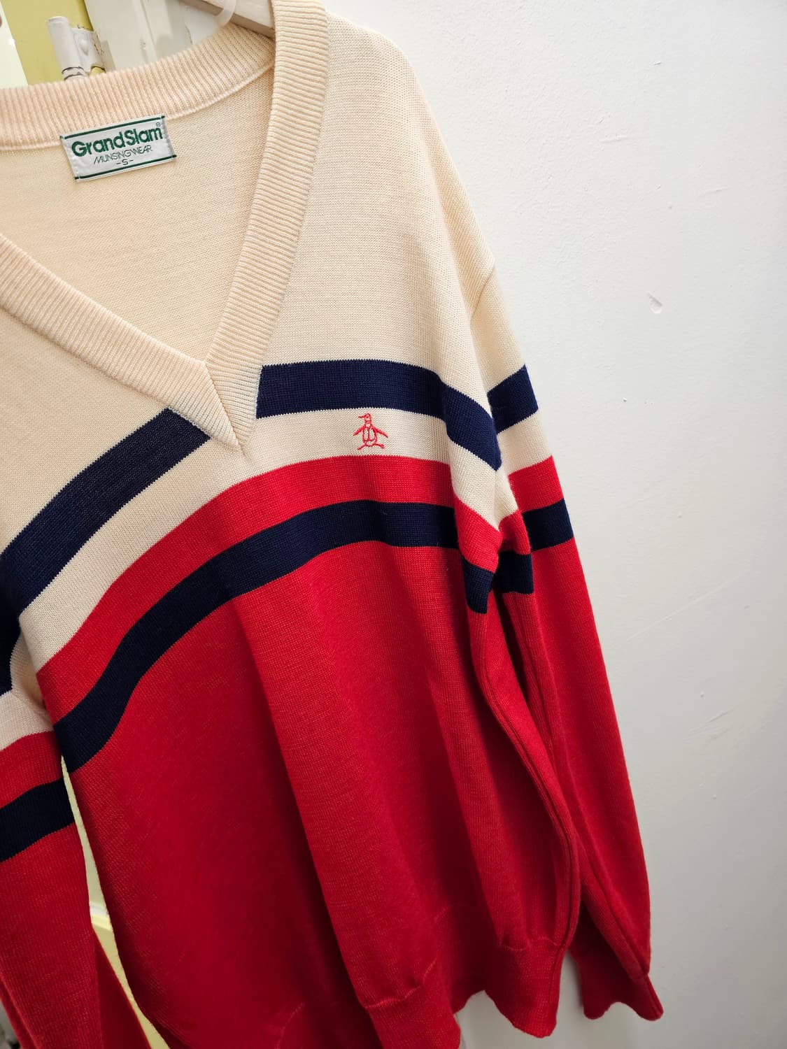 Munsingwear V넥 레드 스트라이프 니트 상품이미지6