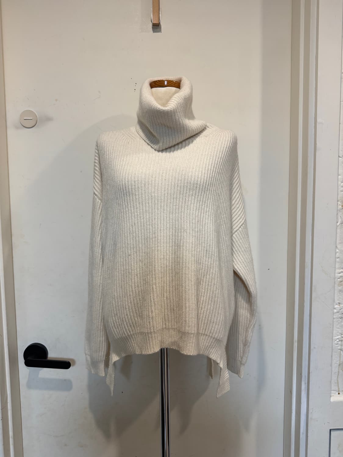 블루마린 블루걸 터틀넥 니트 상품이미지1