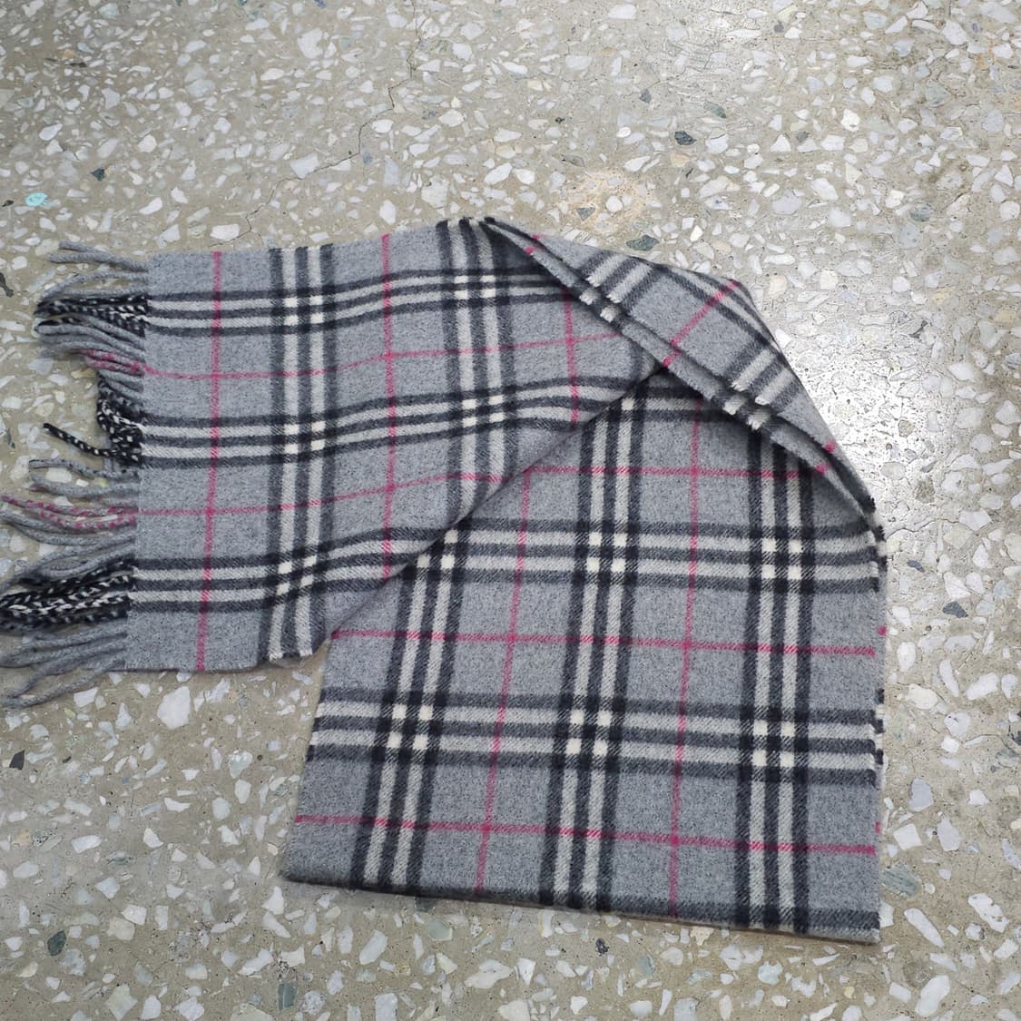 버버리 블루라벨 캐시미어 머플러 상품이미지4