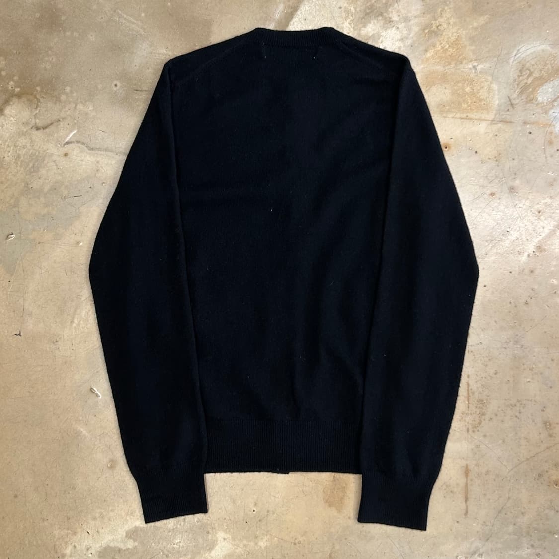 M 꼼데가르송 레드하트와펜 블랙 울 가디건 상품이미지3