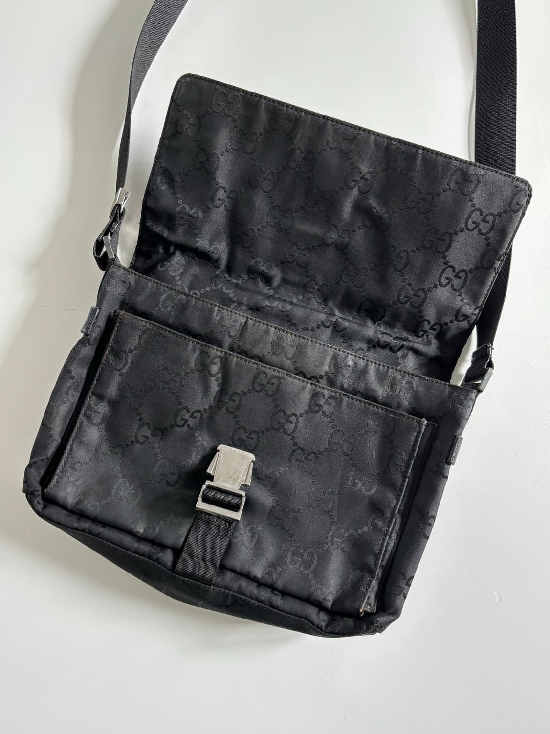 Gucci 구찌 원포켓 스몰 메신저 백 상품이미지3