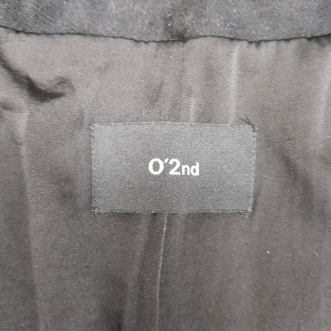 오즈세컨 2021 블랙 배색 트위드 무스탕 양털 자켓  76-90-155 상품이미지6