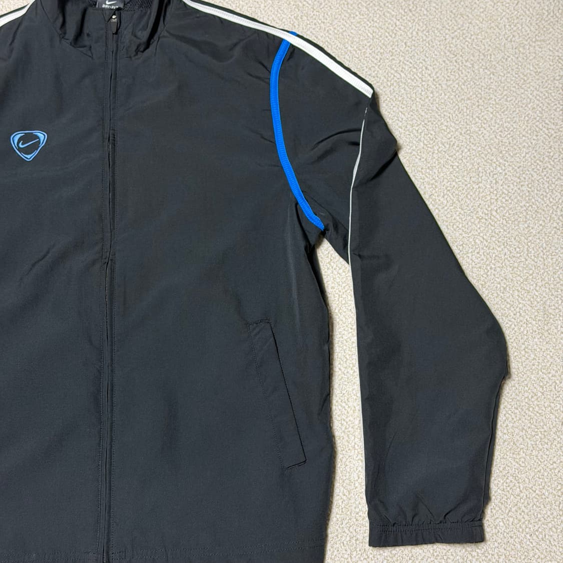 나이키 L 드라이핏 바람막이 상품이미지4