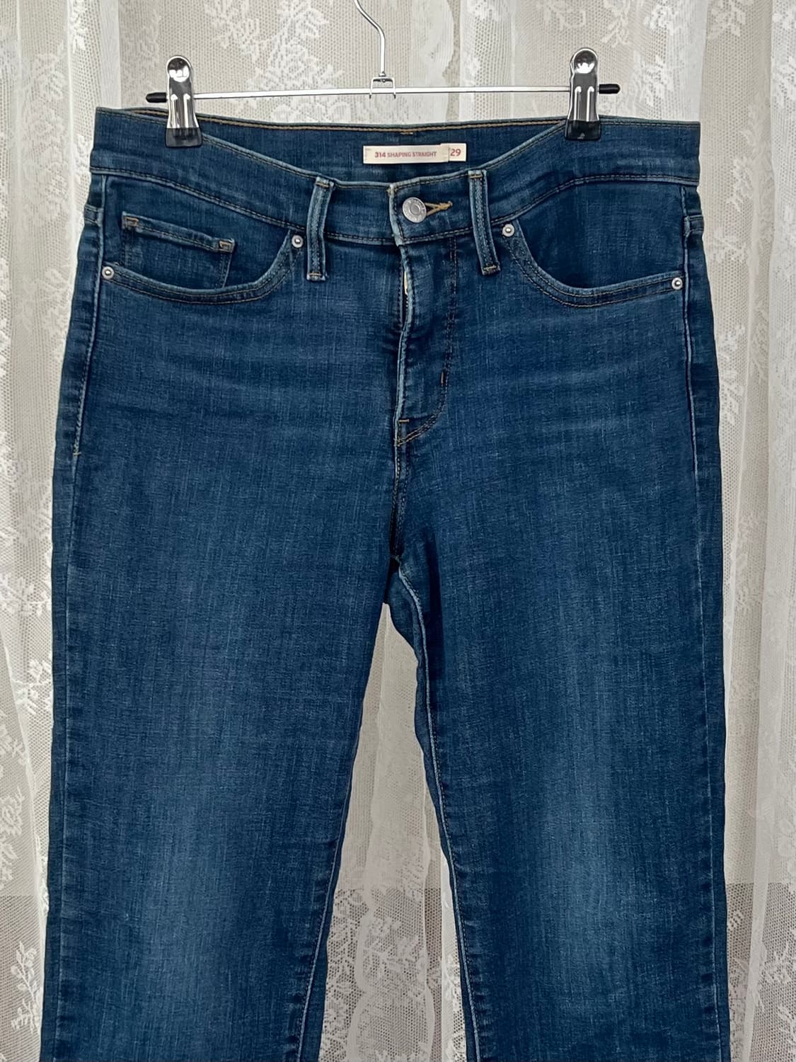 29) 리바이스 여성 314 쉐이핑 스트레이트 데님 청바지 상품이미지3