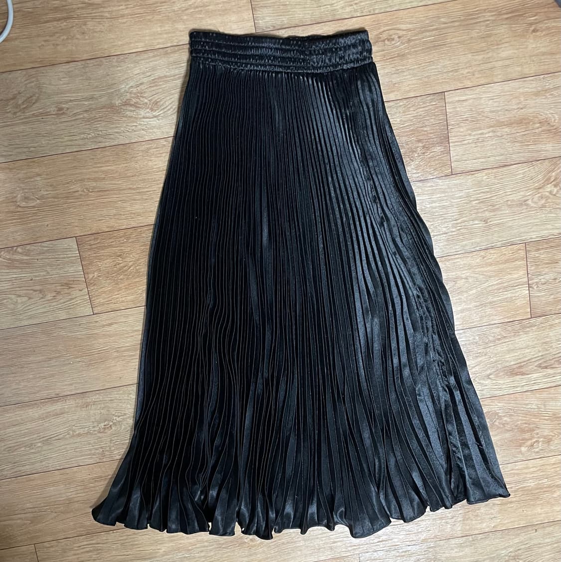 8세컨즈 에잇세컨즈 블랙 플리츠 롱 스커트 치마 상품이미지1