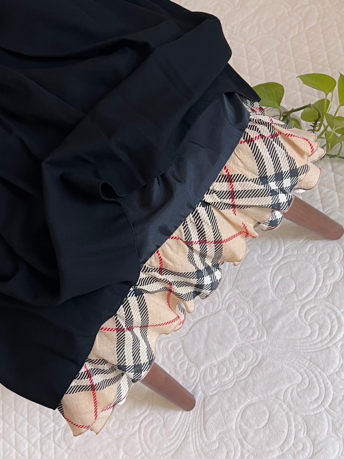 버버리 울 블랙 미디 스커트 상품이미지3