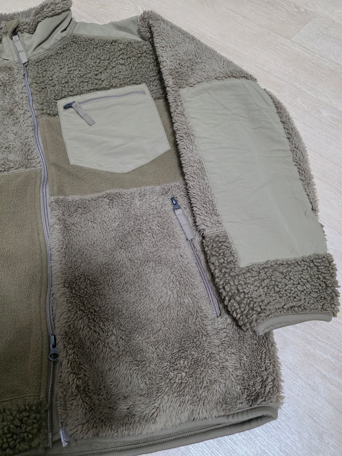 유니클로 x 엔지니어드 가먼츠 콤비네이션 플리스 자켓 L 상품이미지6