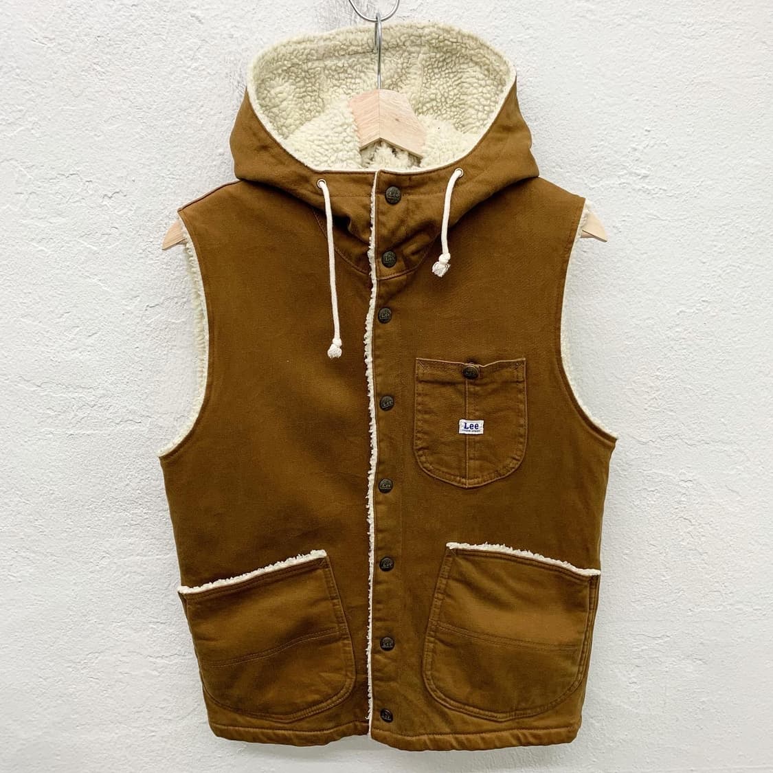 Lee 브라운 로고 플리스 후드 베스트 자켓 상품이미지2