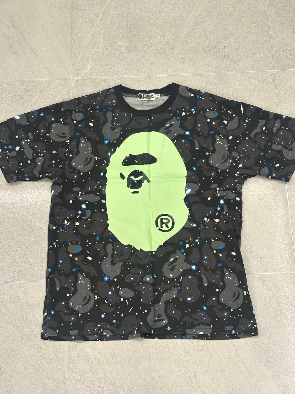 (XL) 베이프 스페이스 카모 티셔츠 상품이미지2