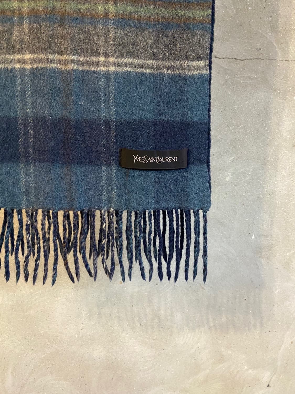 이브생로랑 투페이스 머플러 상품이미지10