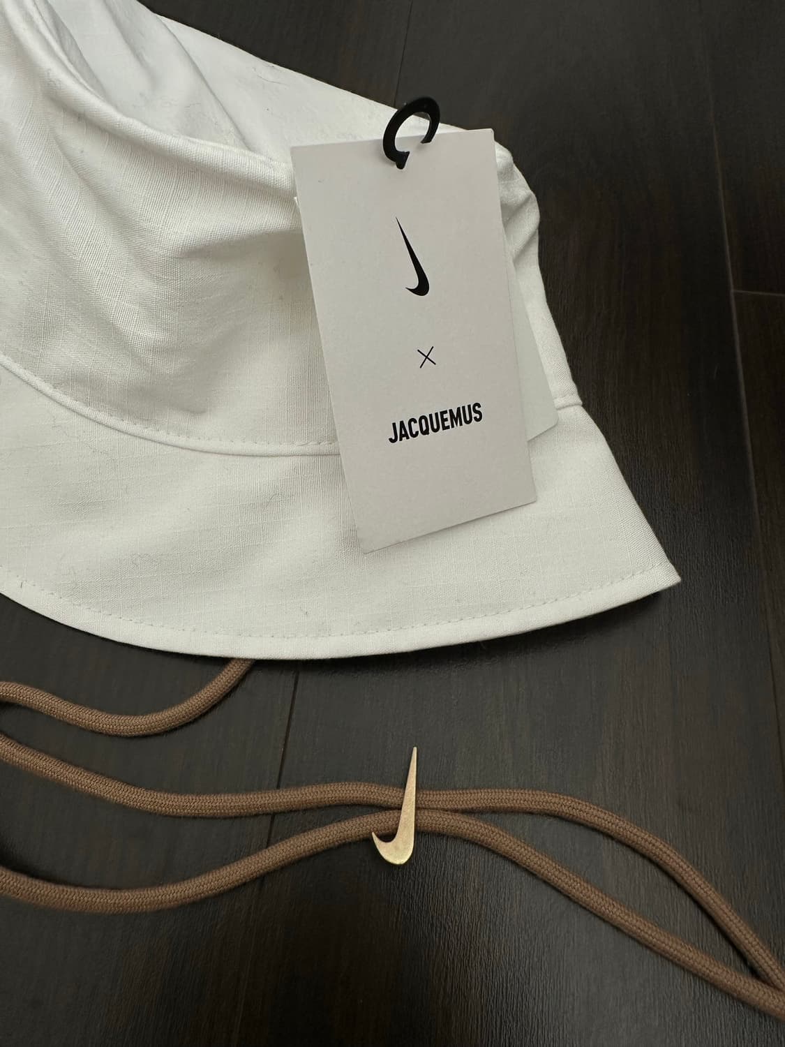 Jacquemus X Nike 버킷햇 상품이미지2