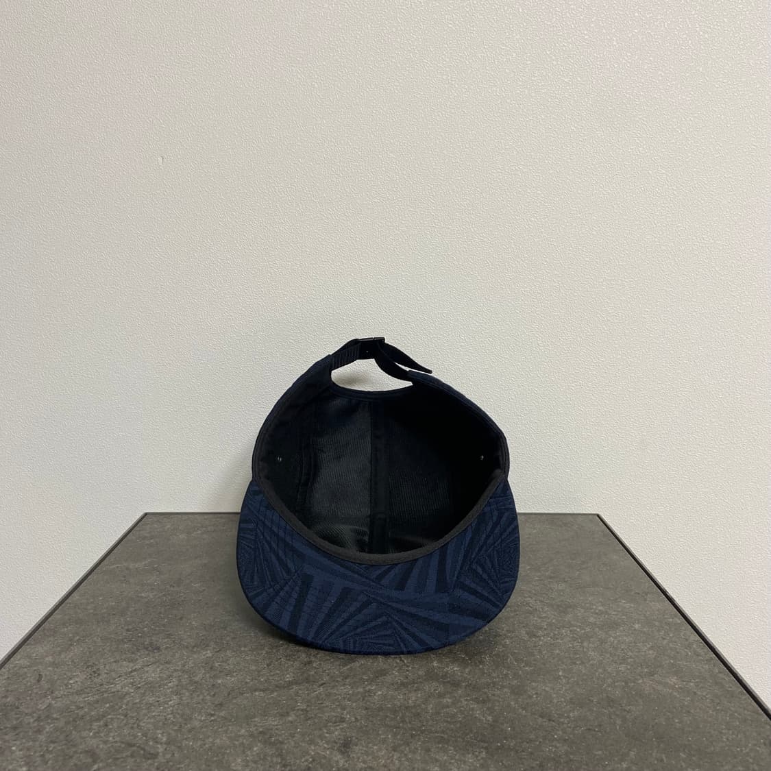 슈프림 자카드 네이비 박스로고 캠프캡 모자 상품이미지5