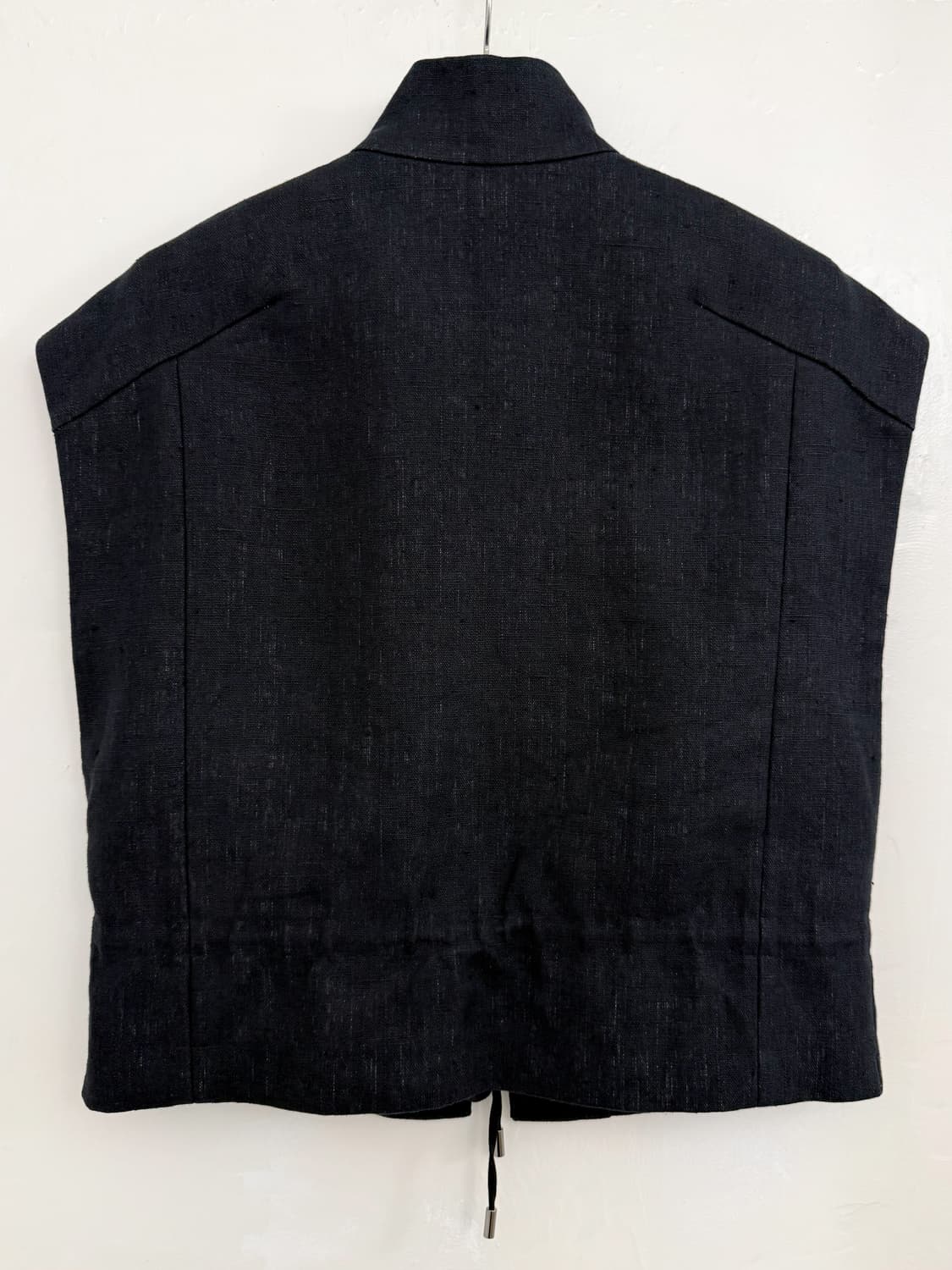 Calvin Klein Sleeveless Zip Linen Jacket 상품이미지3