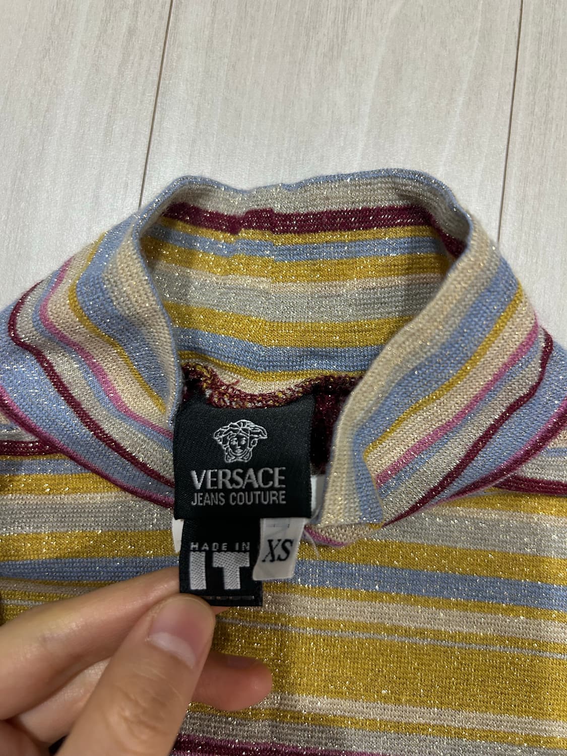 베르사체 진 쿠튀르(Versace Jeans Couture) 롱슬리브 상품이미지2