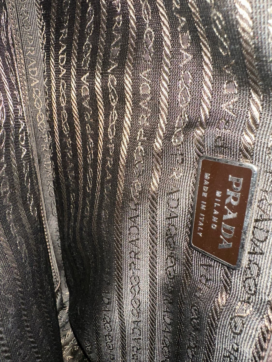 프라다 y2k 새틴 토트백 상품이미지6