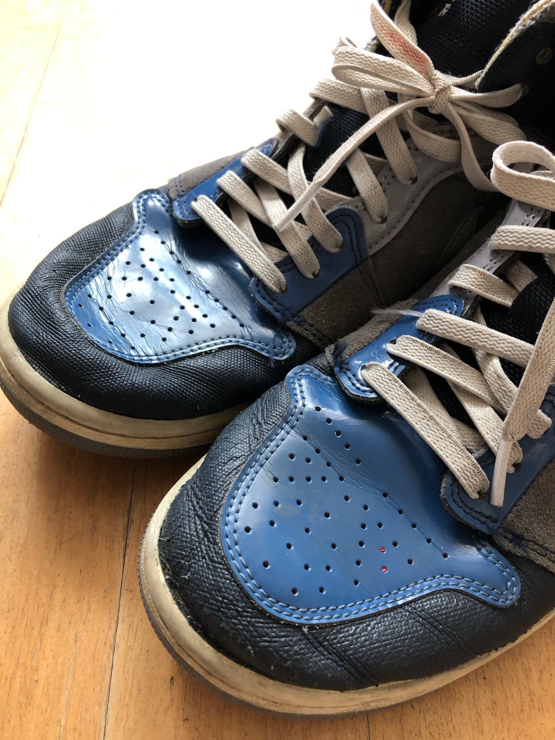 나이키 에어 조던 1 미드 SE 크래프트 255 상품이미지3