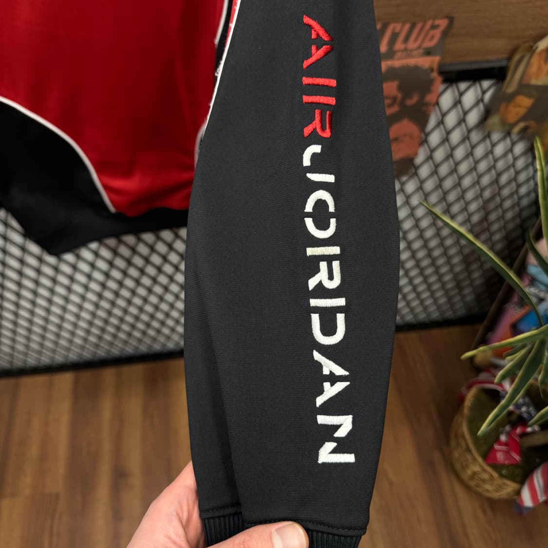 00s 나이키 조던 올드스쿨 트랙자켓 후면 로고 포인트 레드 블랙 상품이미지6