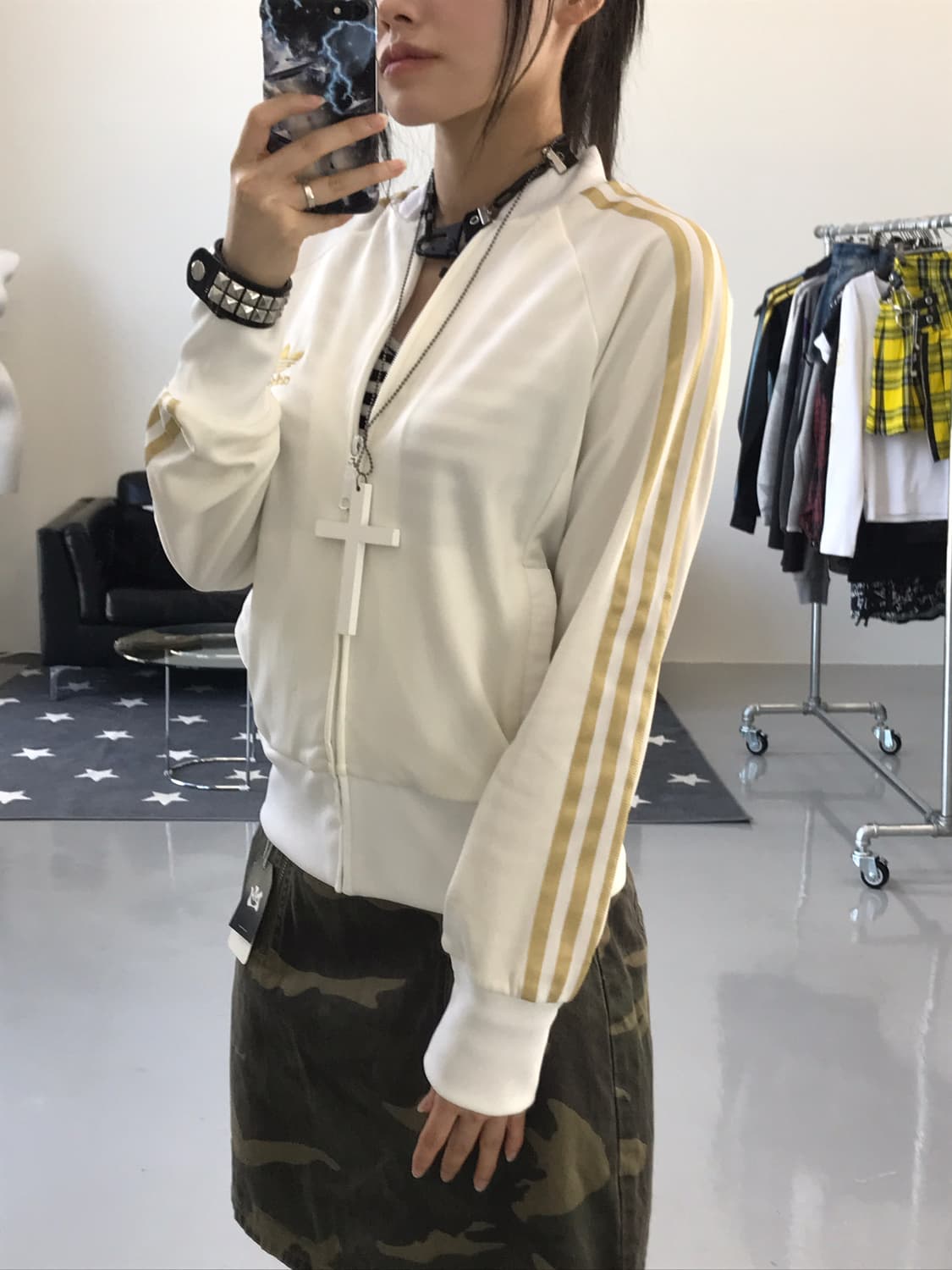 Adidas White & Gold Jersey 상품이미지3