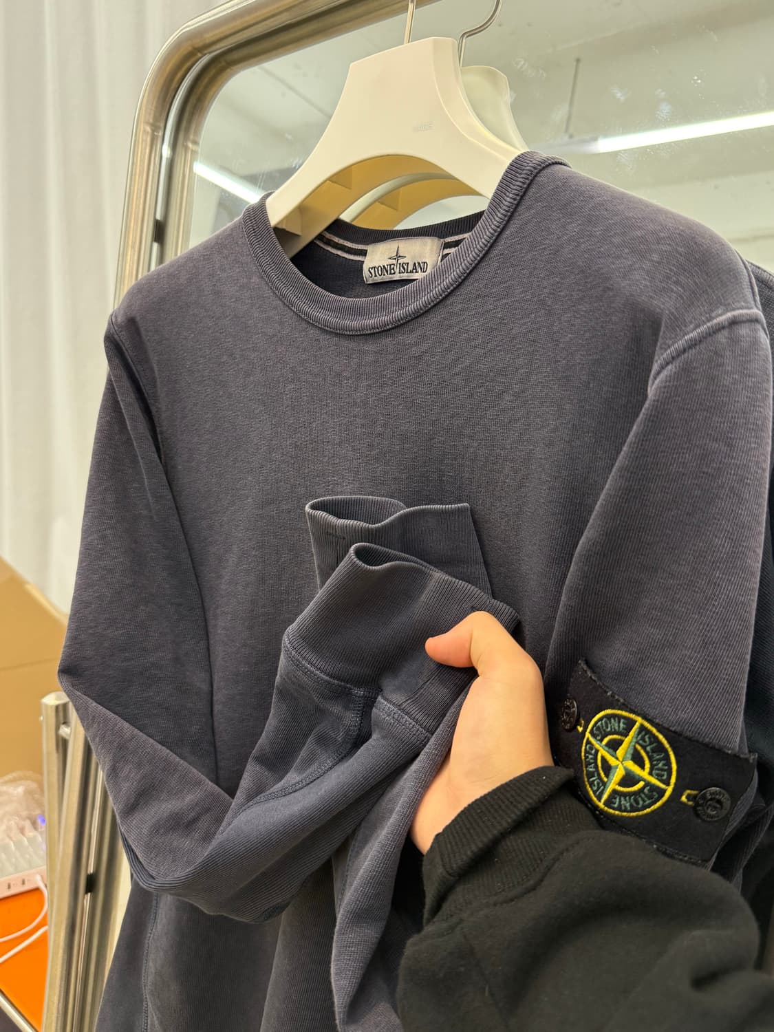 스톤아일랜드 맨투맨 상품이미지2