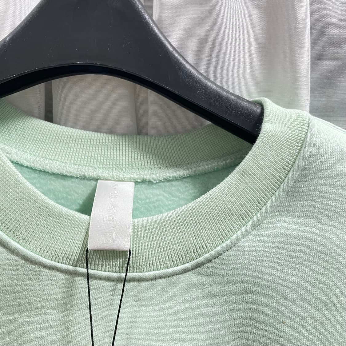 언텐션로우/ 백로고 맨투맨 스웻셔츠/ 2 상품이미지3