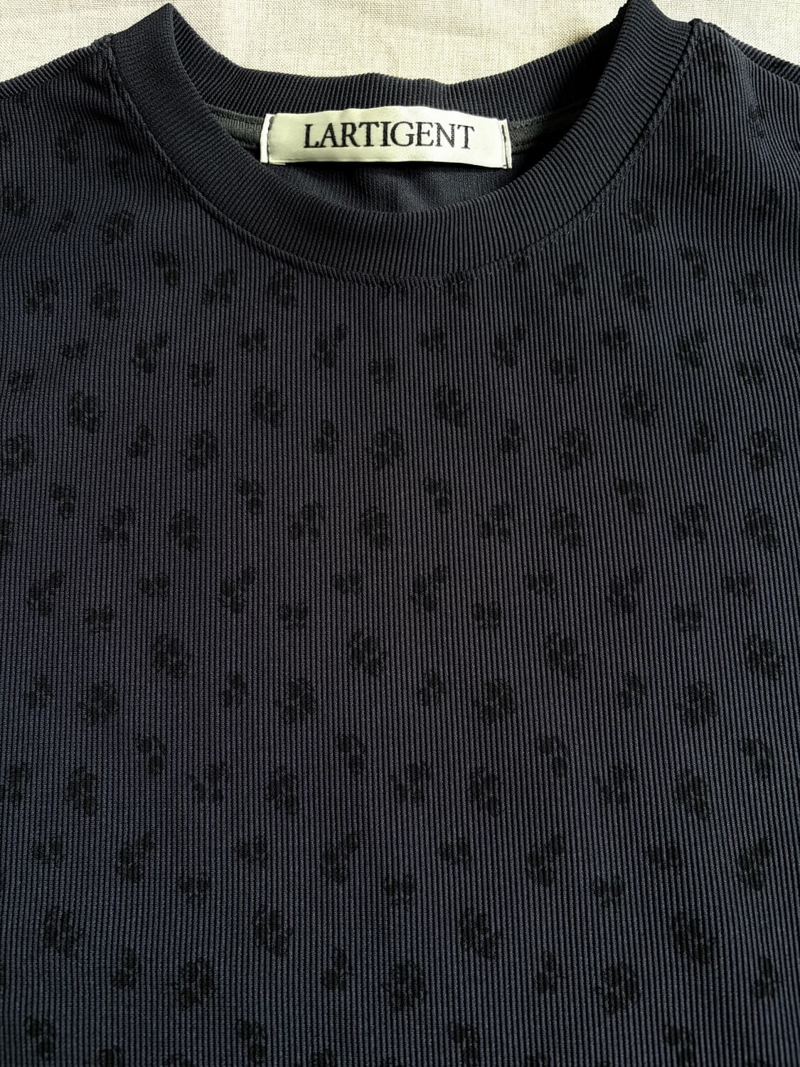 미착용) 라티젠 L19 FLOWER T-SHIRT(CHARCOAL) 상품이미지5
